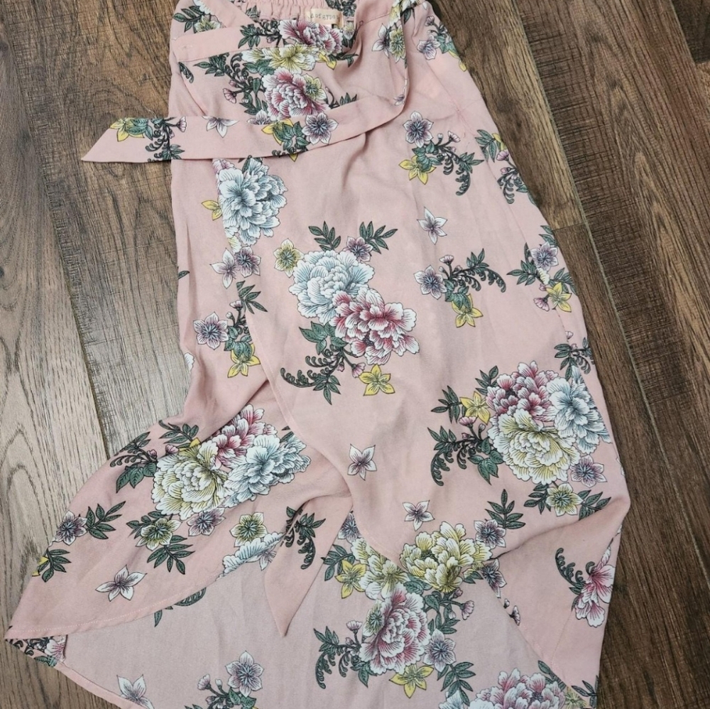 Wrap floral skirt